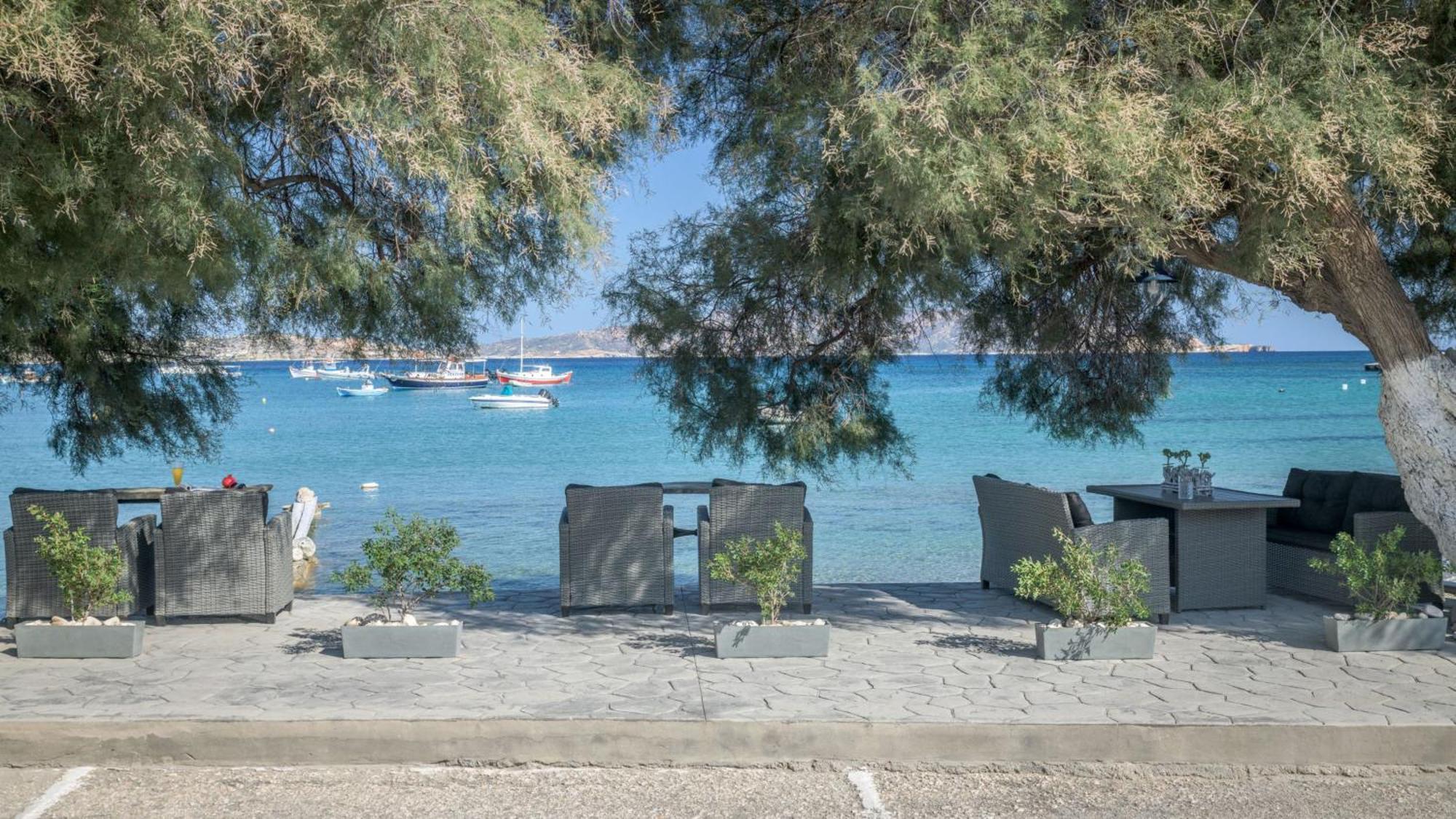 Floras Rooms Πολλώνια Εξωτερικό φωτογραφία