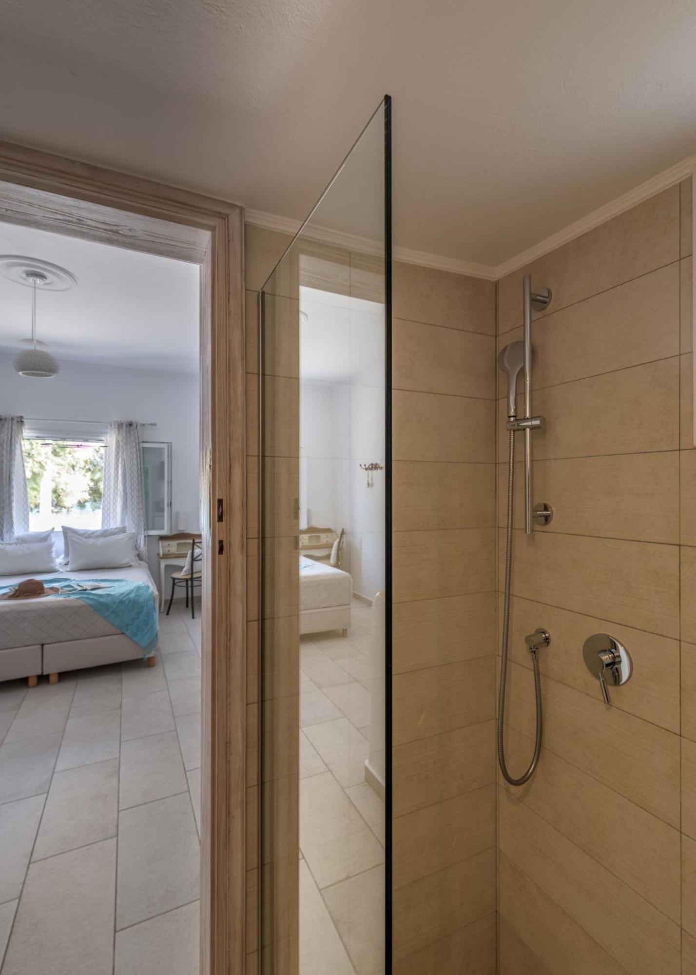 Floras Rooms Πολλώνια Εξωτερικό φωτογραφία