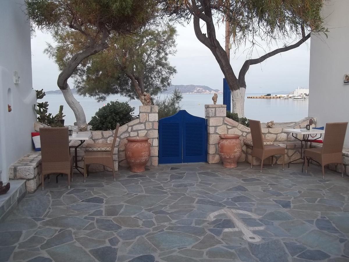 Floras Rooms Πολλώνια Εξωτερικό φωτογραφία